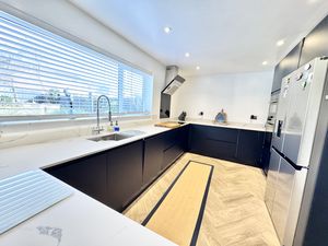 Photo 20- click for photo gallery